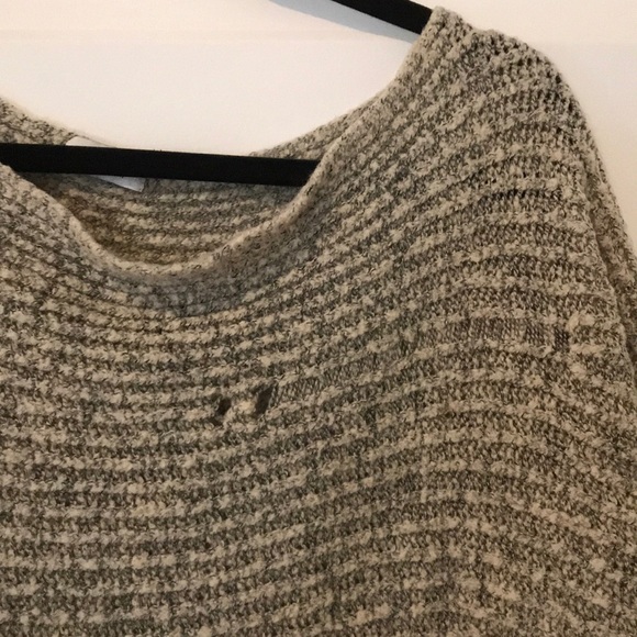 TOBI Sweater - Picture 2 of 3